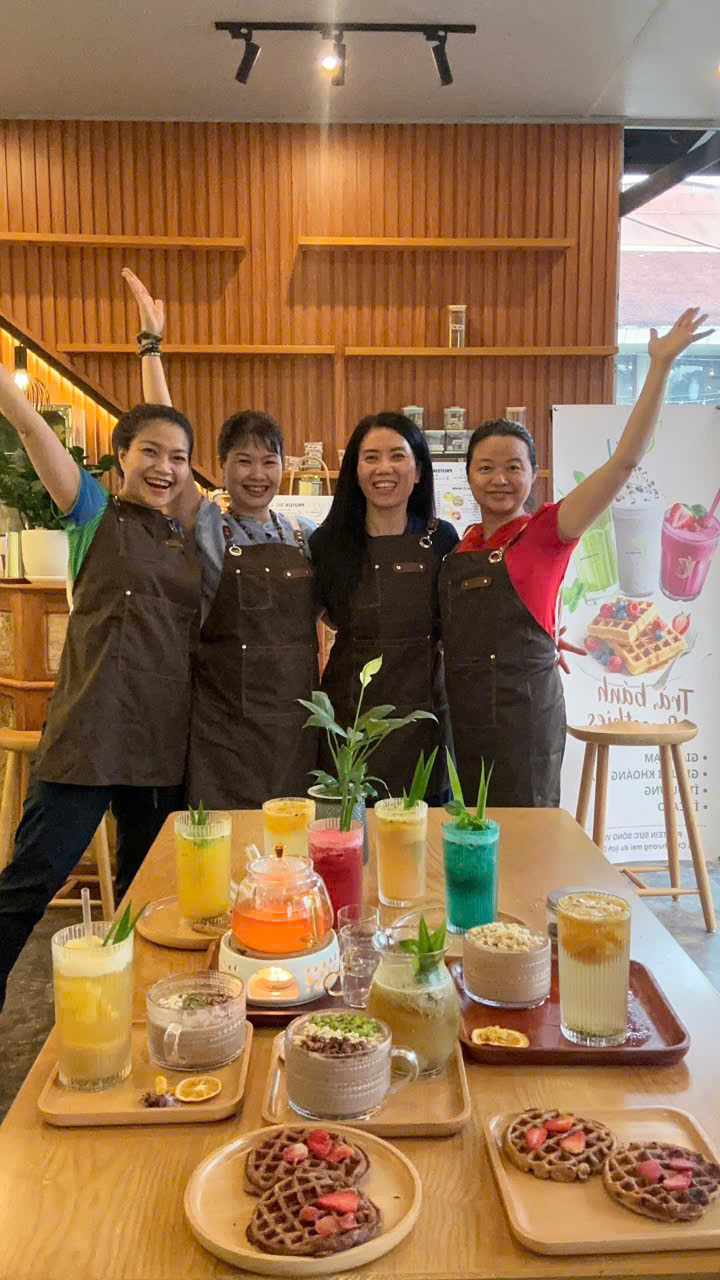 Mô hình Healthy Station thực tế - menu Smoothies đầy đủ