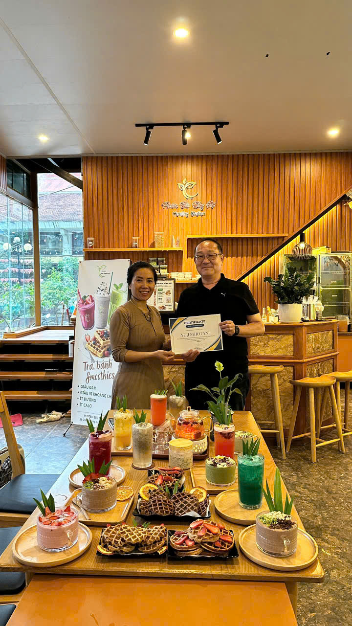 Học viên quốc tế (Nhật Bản) tốt nghiệp khoá Smoothies
